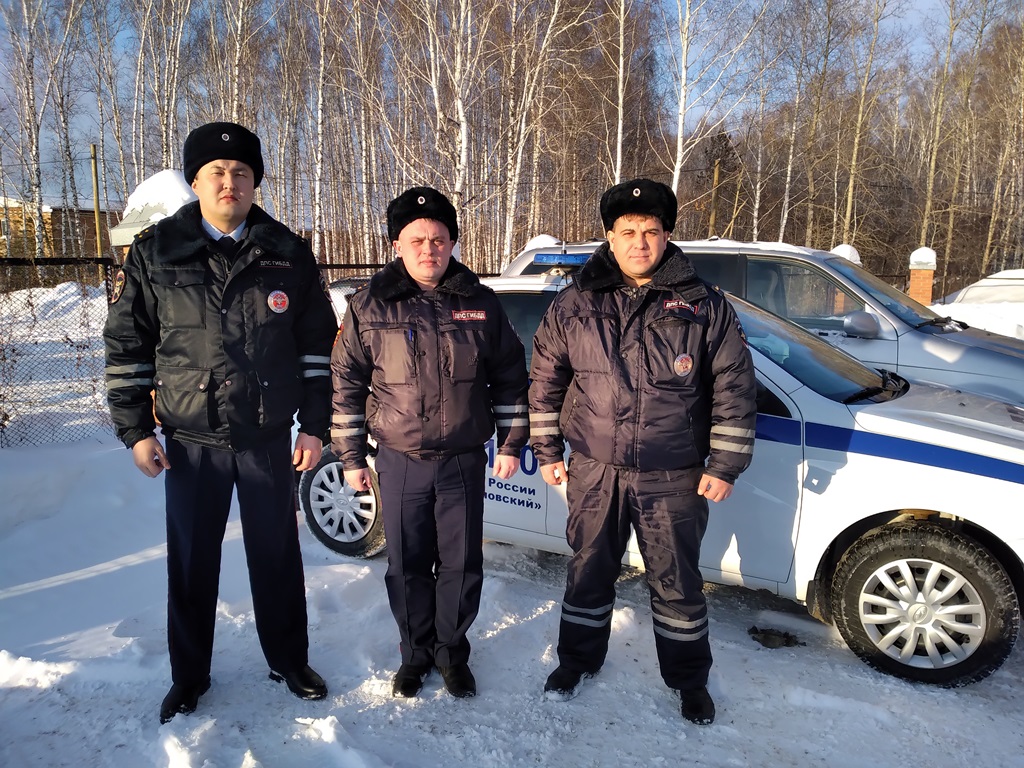 Уральские автоинспекторы предотвратили пожар в частном доме
