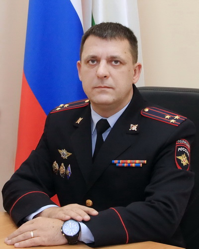 Генерал Мешков представил свердловскому гарнизону полиции своего нового заместителя