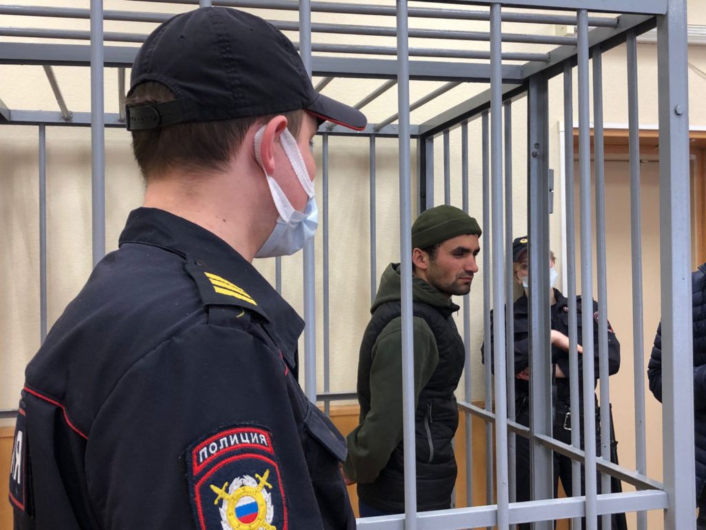 В Екатеринбурге задержан подозреваемый в жестоком избиении женщины бутылкой