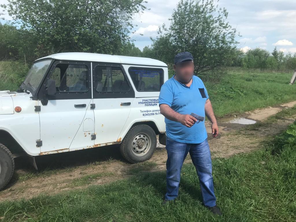 Застрелил из-за долга. Свердловские полицейские задержали жителя Нижней Туры, обвиняемого в убийстве