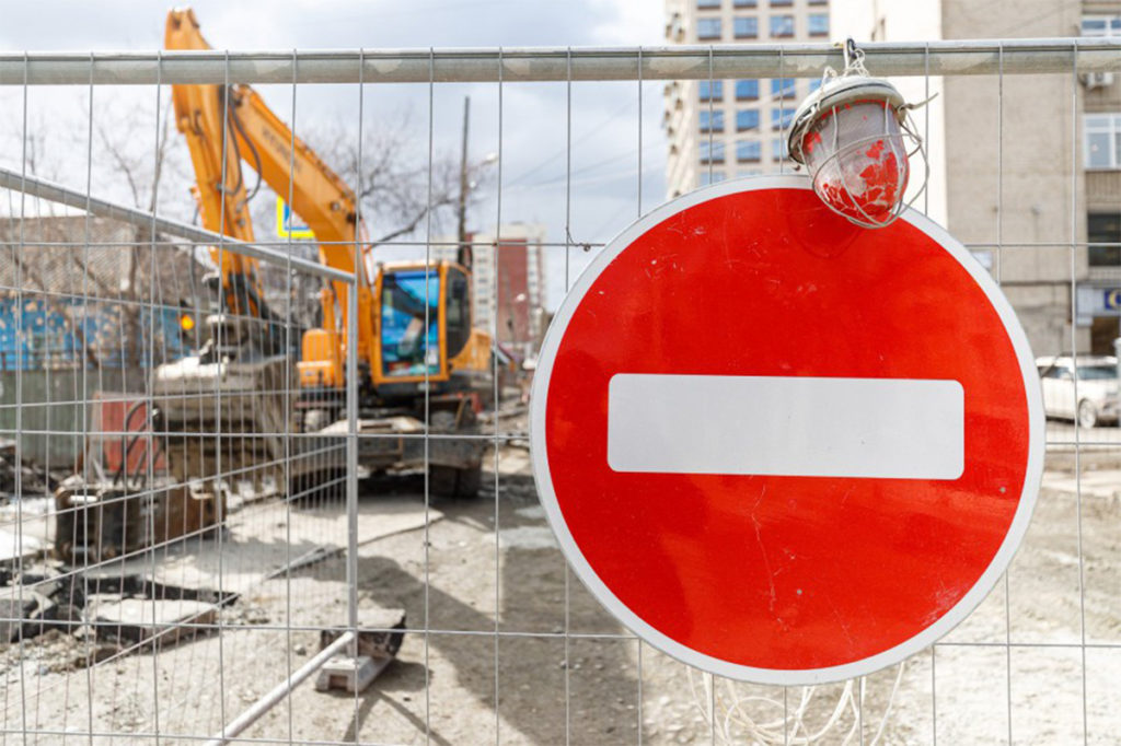В Екатеринбурге закроют движение транспорта по улице Сулимова