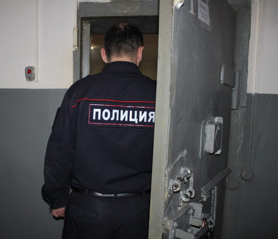 В Свердловской области за решетку отправился «предприимчивый» майор