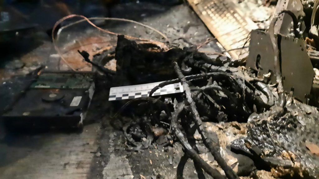 Свердловские полицейские и СКР  выясняют обстоятельства пожара с гибелью двух человек