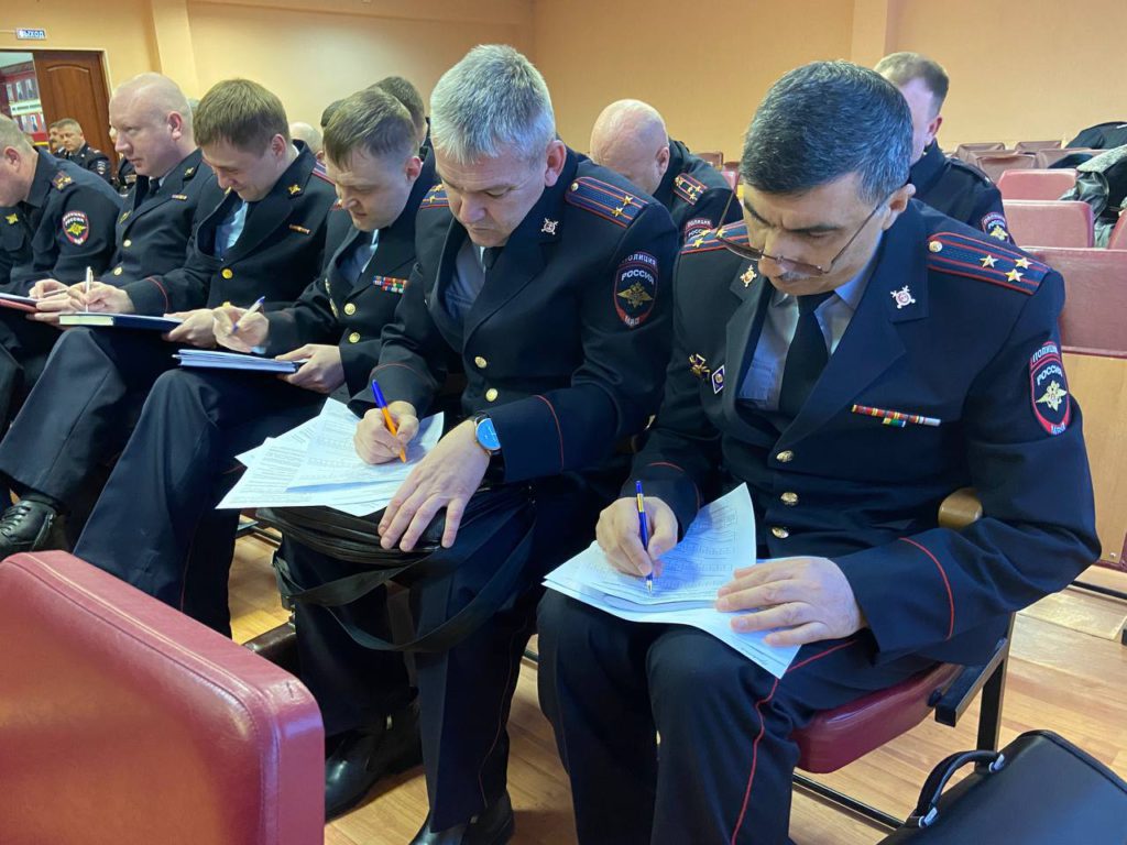 Свердловский главк МВД выясняет, кто из начальников районных отделов полиции самый меткий