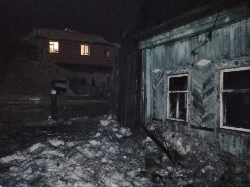 По материалам полиции и СКР возбуждено уголовное дело о гибели на пожаре в Камышлове 3 детей
