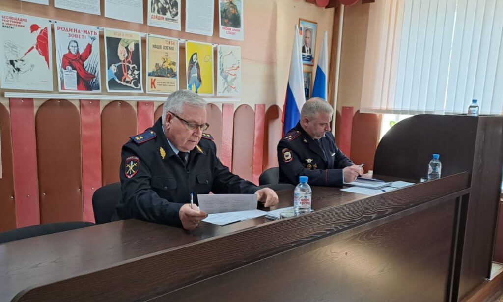 Глава свердловского гарнизона полиции Александр Мешков посетил с рабочим визитом ОВД Качканара и Кушвы